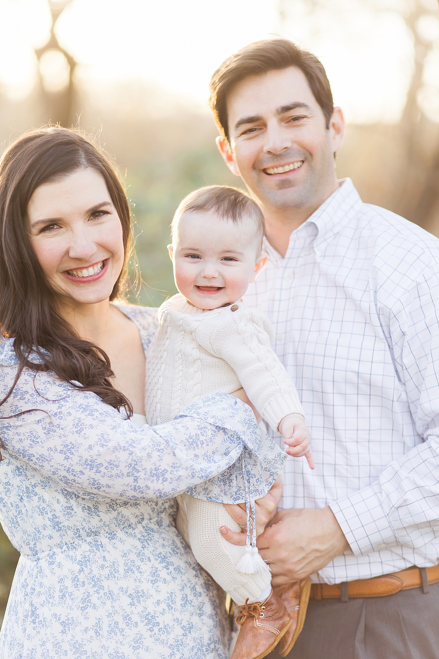 Fall family photos in Houston TX in the fall. Photo by Fresh Light Photography.