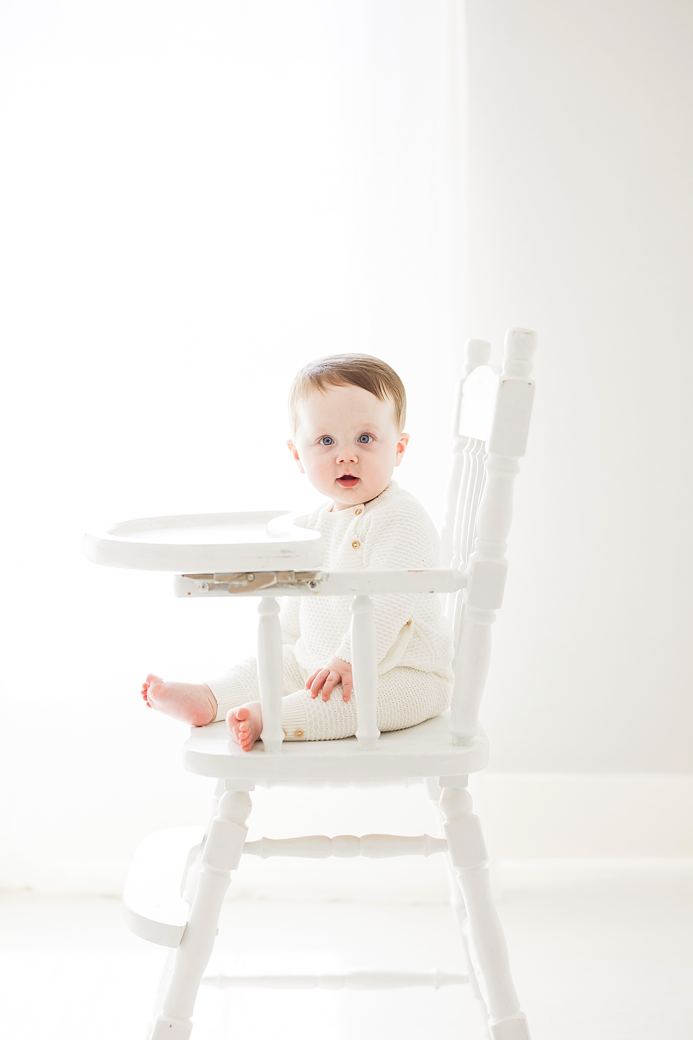 Six month old sitter milestone session. Photo by Fresh Light Photography