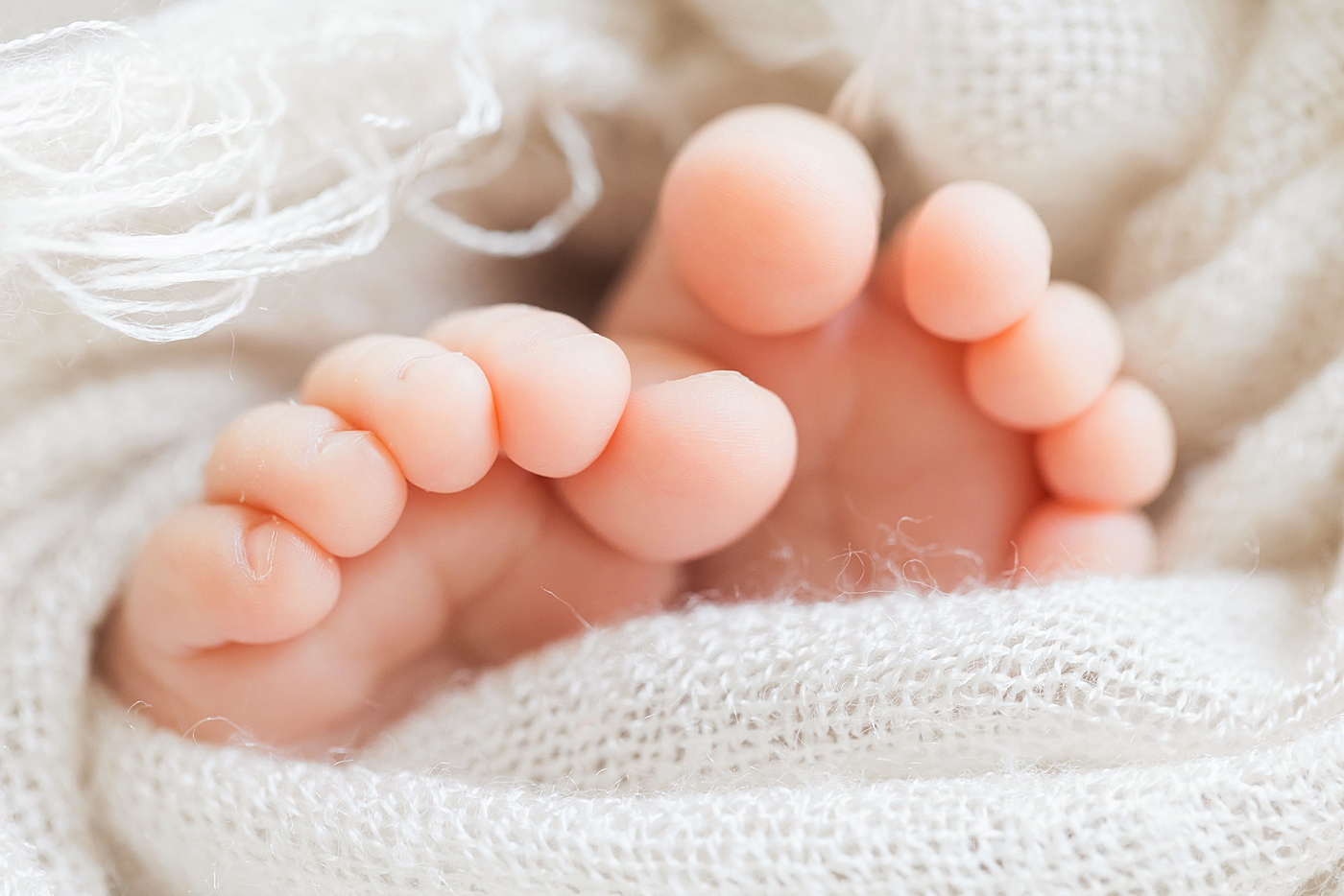 Newborn baby toes | Photo by Fresh Light Photography.
